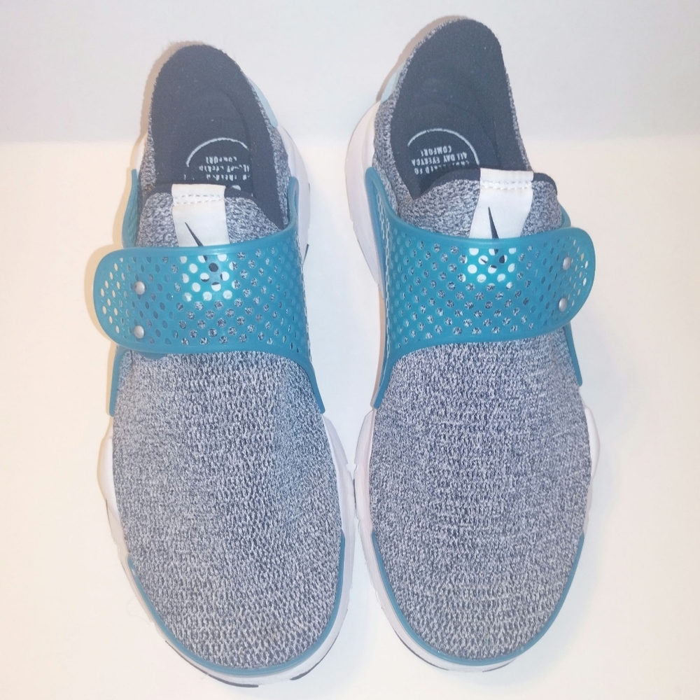 Nike Sock Dart Se. Size 7 - image 3